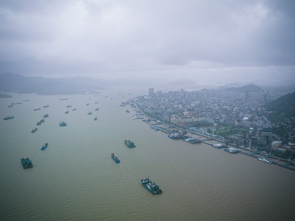 诚金资产 与时间赛跑——浙江沿海防御台风“竹节草”一线见闻
